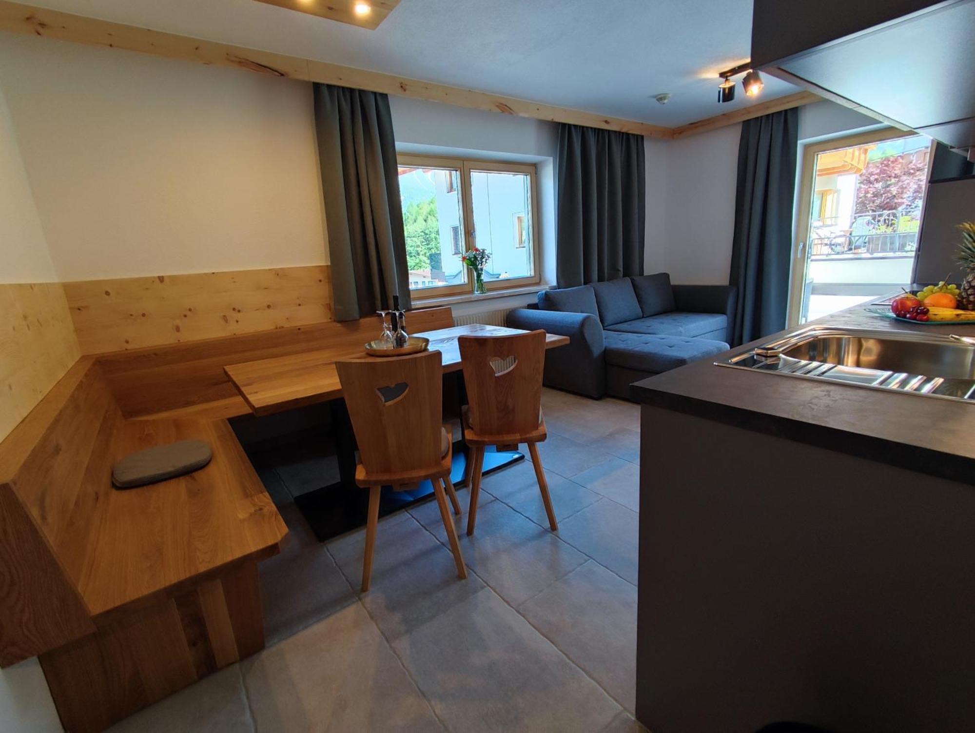לאדיס Apart Hotel Ideal מראה חיצוני תמונה