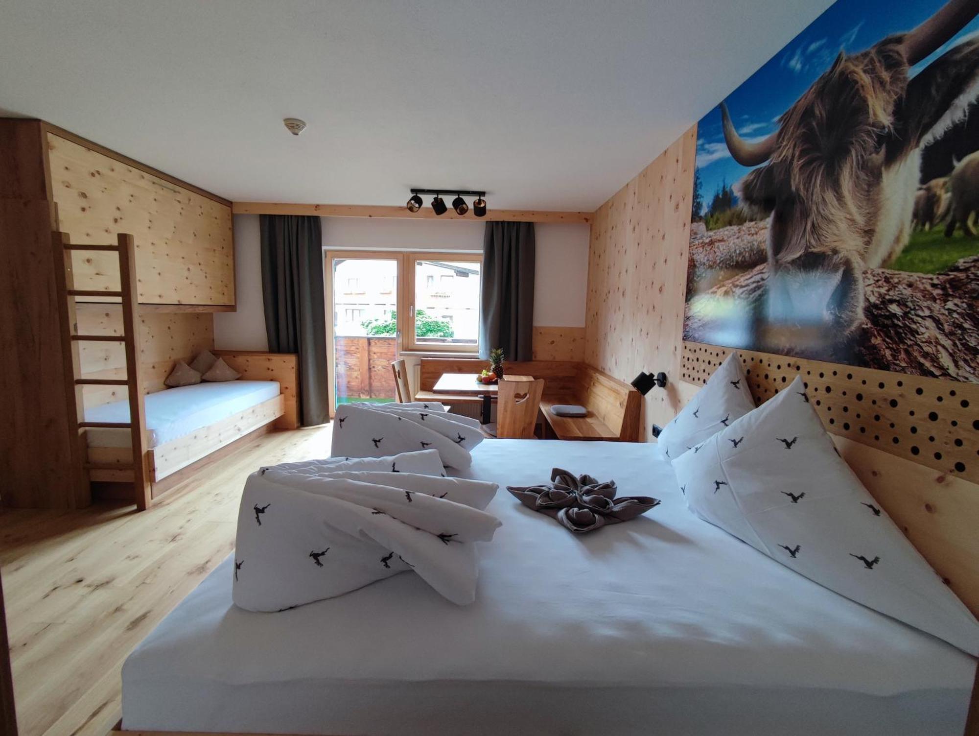 לאדיס Apart Hotel Ideal מראה חיצוני תמונה