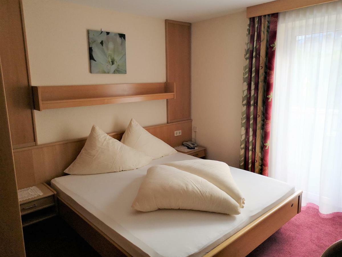 לאדיס Apart Hotel Ideal מראה חיצוני תמונה