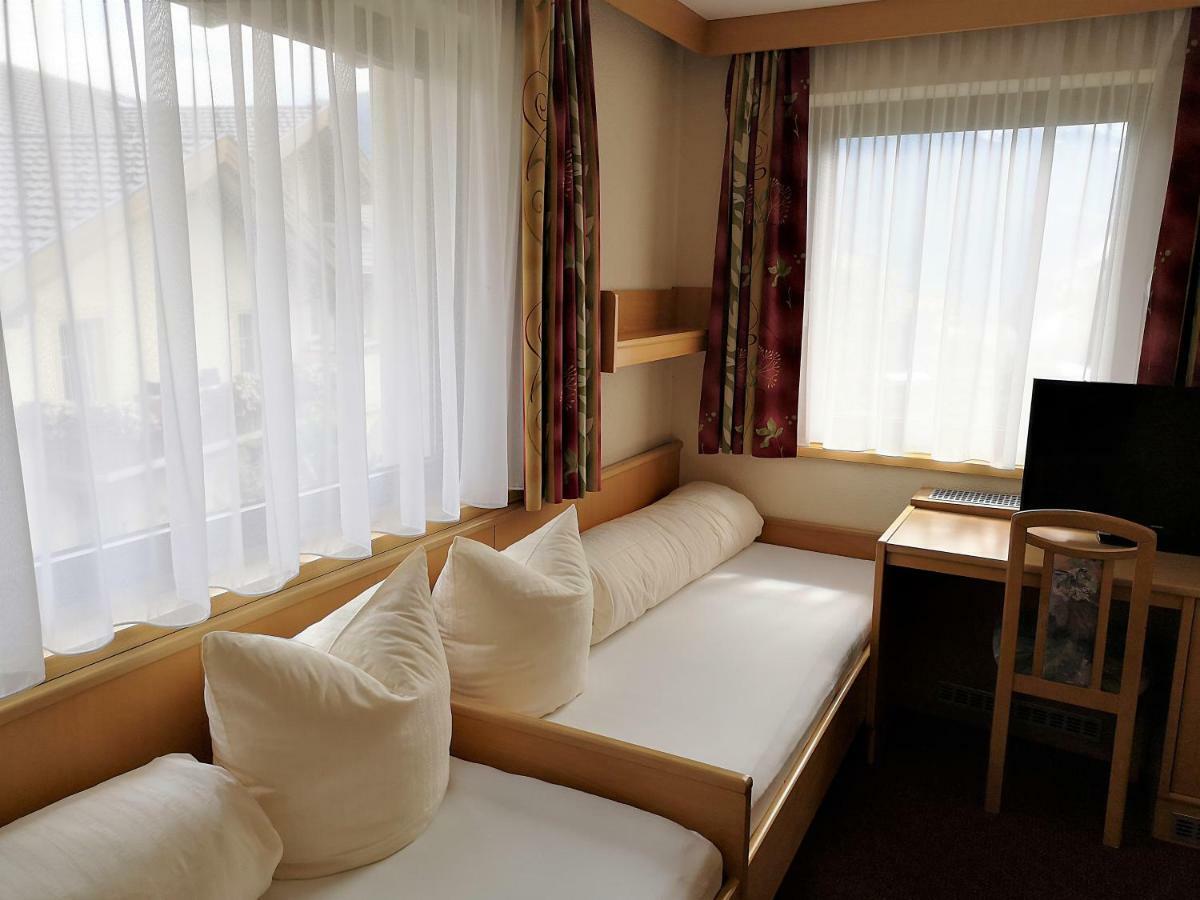 לאדיס Apart Hotel Ideal מראה חיצוני תמונה