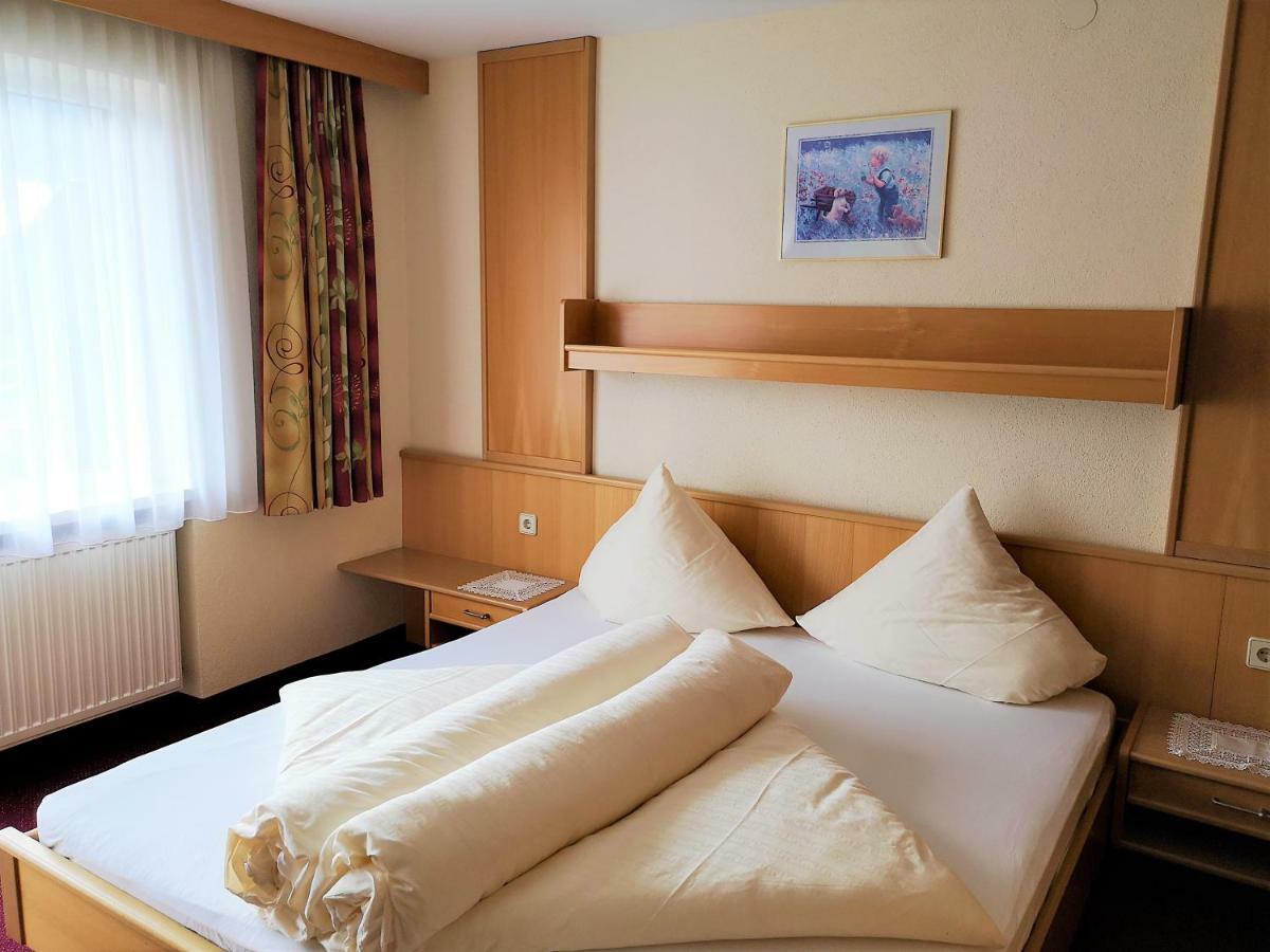 לאדיס Apart Hotel Ideal מראה חיצוני תמונה