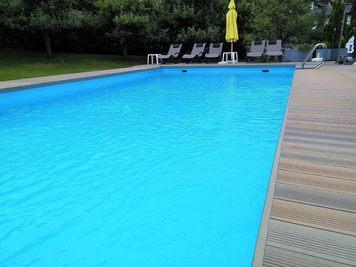 לאדיס Apart Hotel Ideal מראה חיצוני תמונה